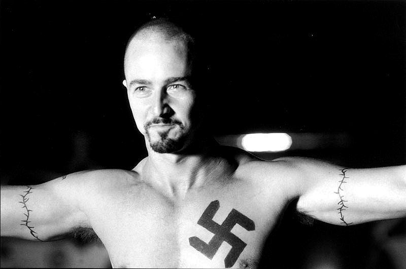 nazistinha_gay.jpg?1377769517