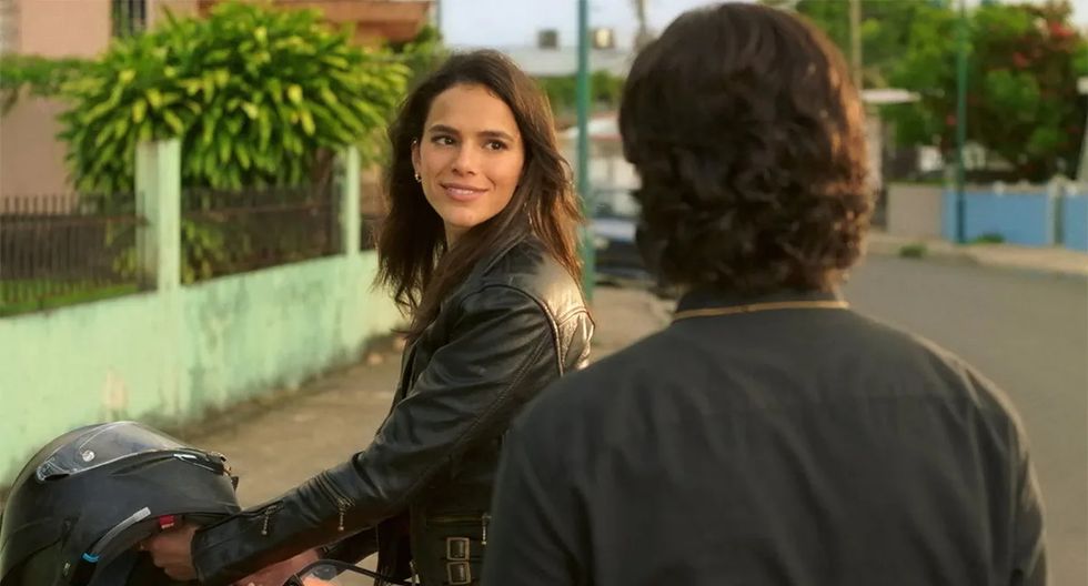 Bruna marquezine besouro jpg easy resize.com